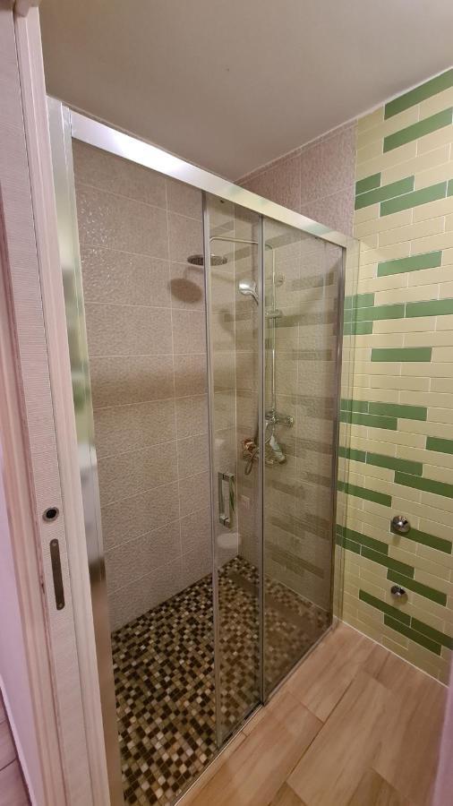 Mila Holiday Apartments Porec Esterno foto